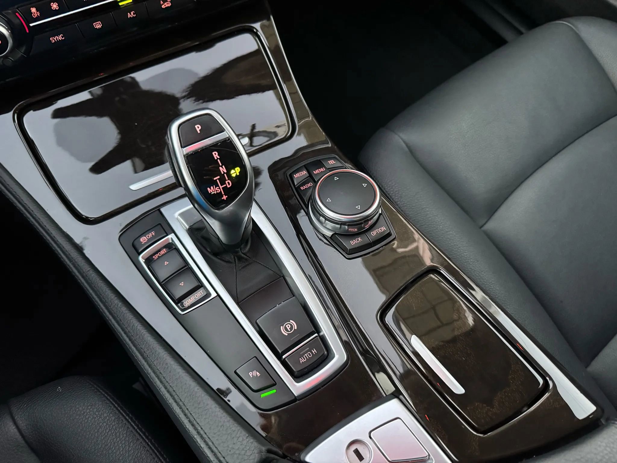 Used 2016 BMW 528i Sedan image 36