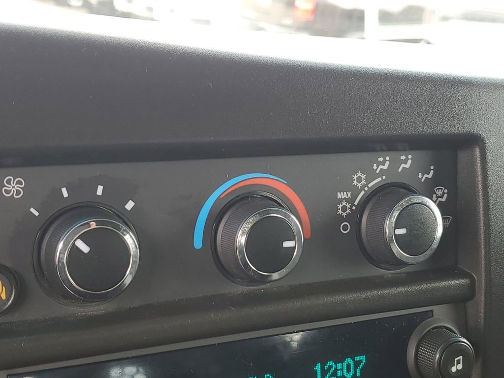 Used 2024 Chevrolet Express 2500 w/ Driver Convenience Package image 12