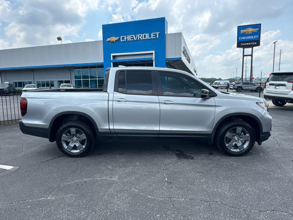 Used 2025 Honda Ridgeline TrailSport image 5