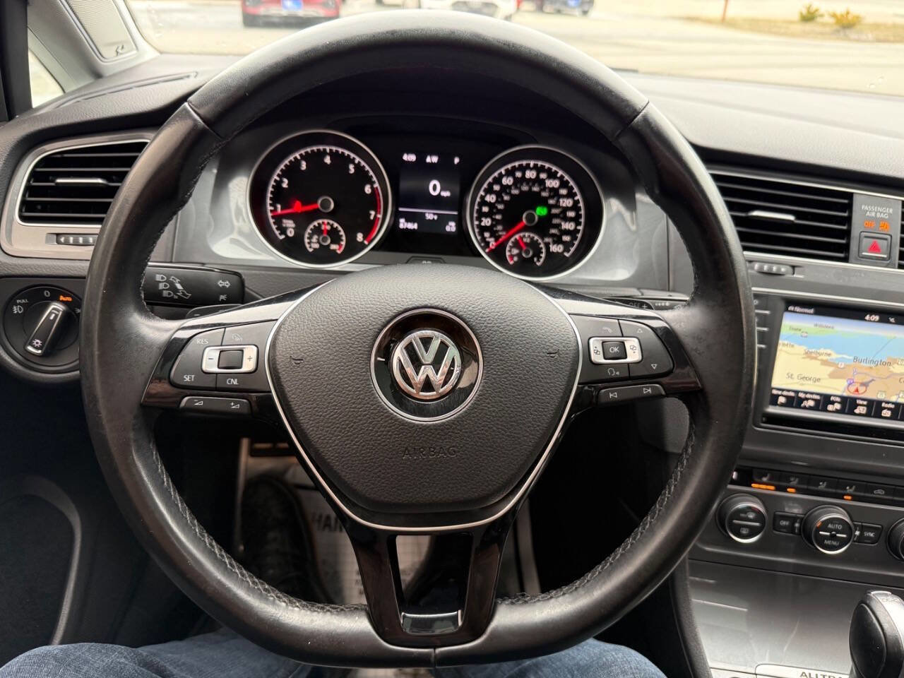 Used 2017 Volkswagen Golf Alltrack SEL AWD/4WD image 23