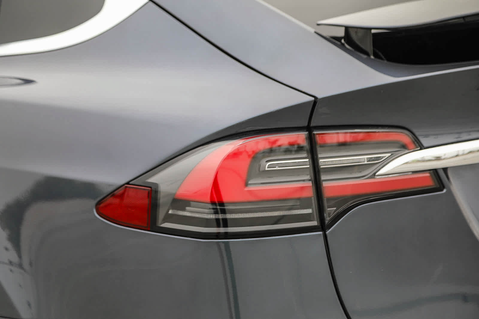 Used 2020 Tesla Model X Long Range AWD/4WD image 9