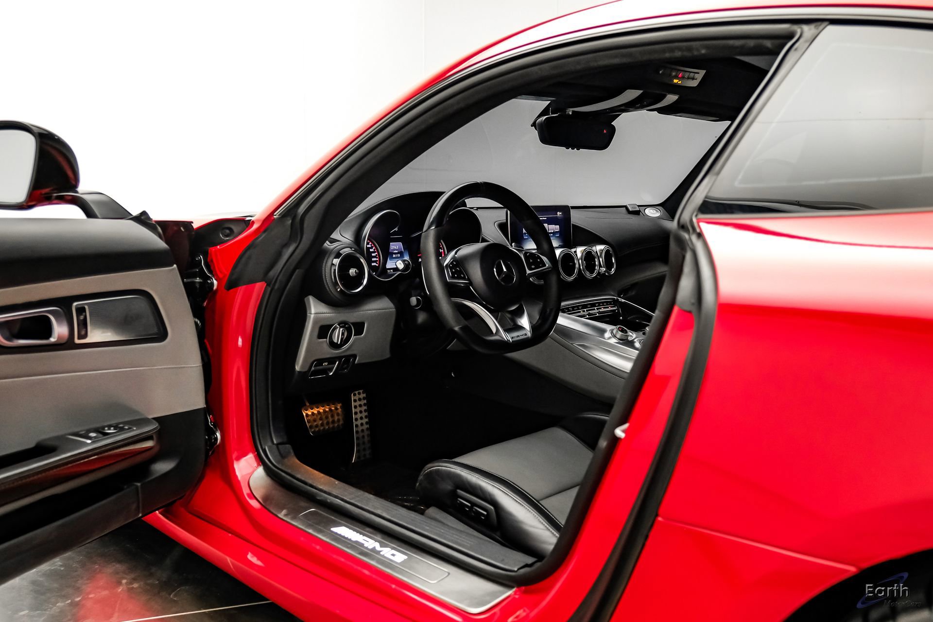 Used 2016 Mercedes-Benz AMG GT S image 37