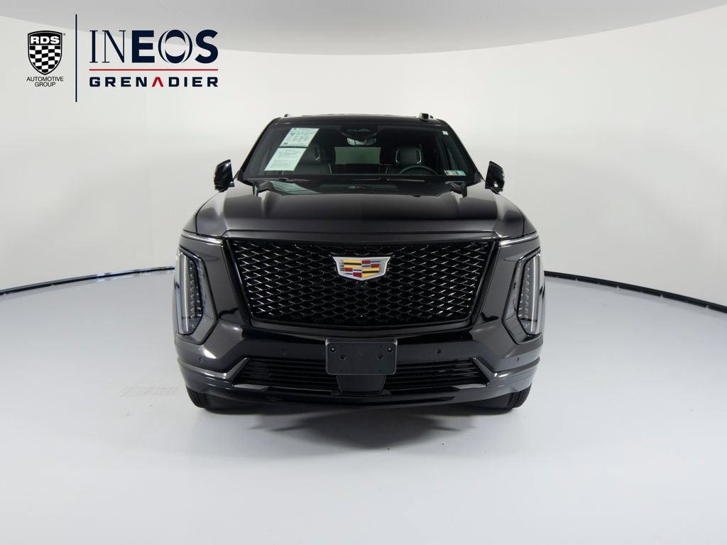 Used 2026 Cadillac Escalade Sport AWD/4WD image 3