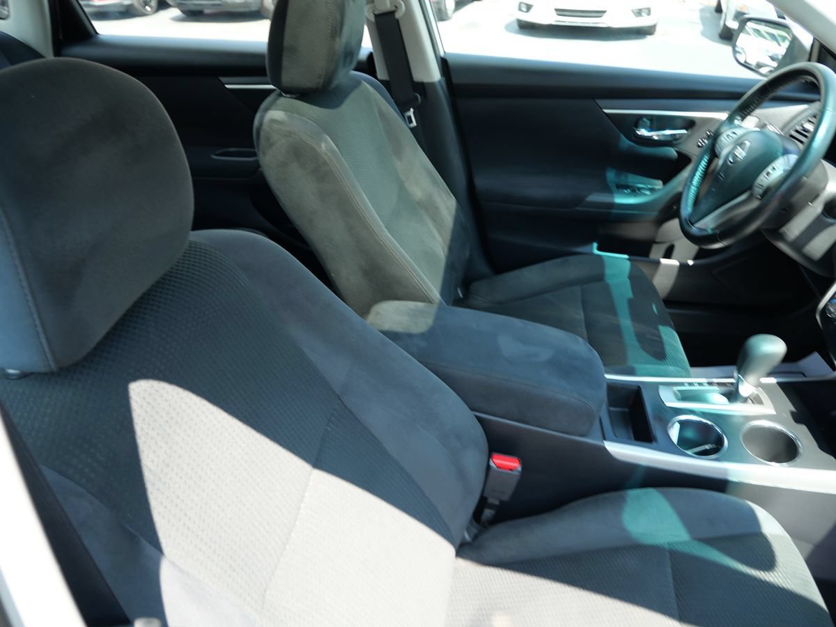 Used 2015 Nissan Altima 2.5 SV FWD image 28
