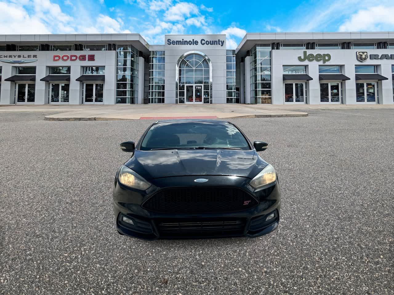 Used 2015 Ford Focus ST FWD image 3