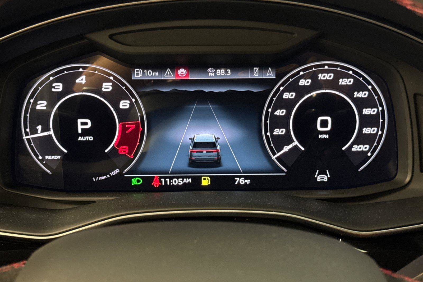 New 2025 Audi RS Q8 performance image 24