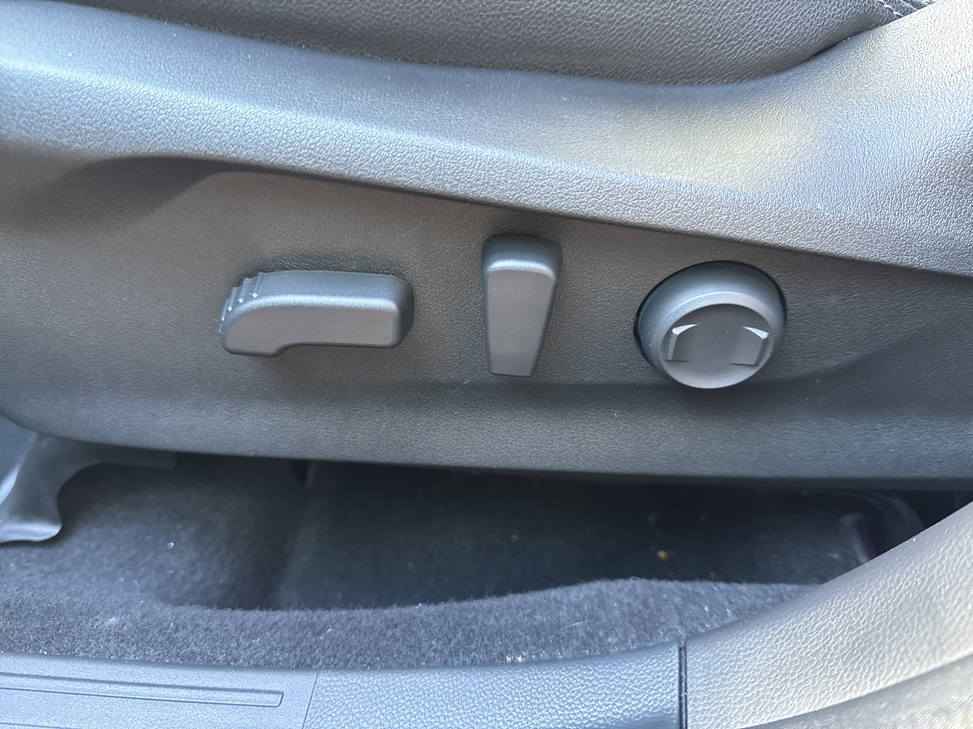 Used 2023 Subaru Forester Premium image 11