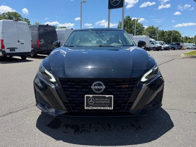 Used 2023 Nissan Altima 2.5 SR AWD/4WD image 2