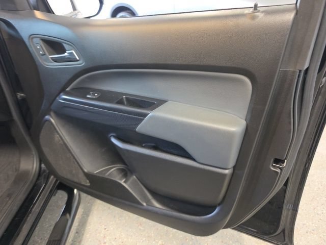 Used 2021 Chevrolet Colorado Z71 AWD/4WD image 19