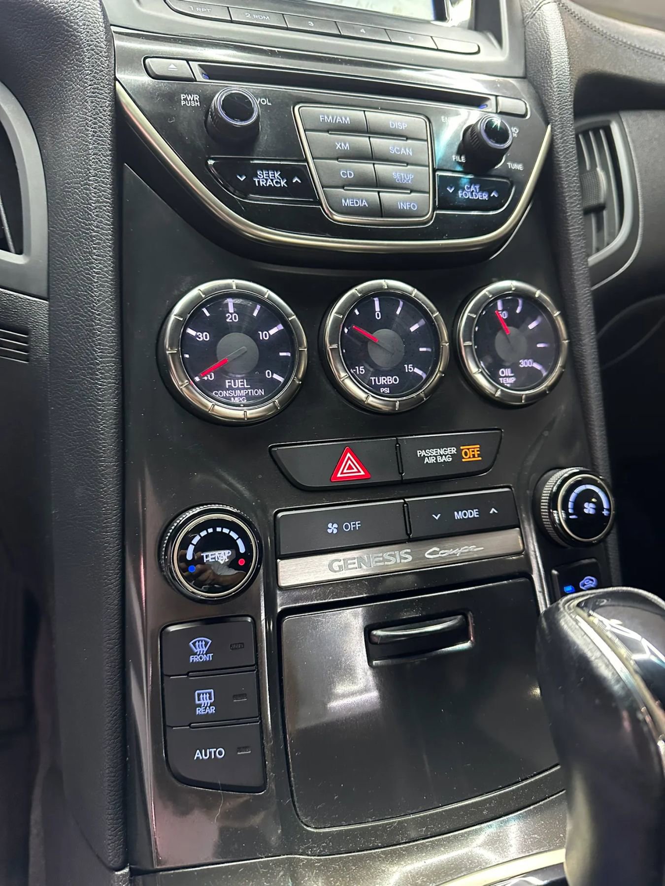 Used 2014 Hyundai Genesis 2.0T image 14