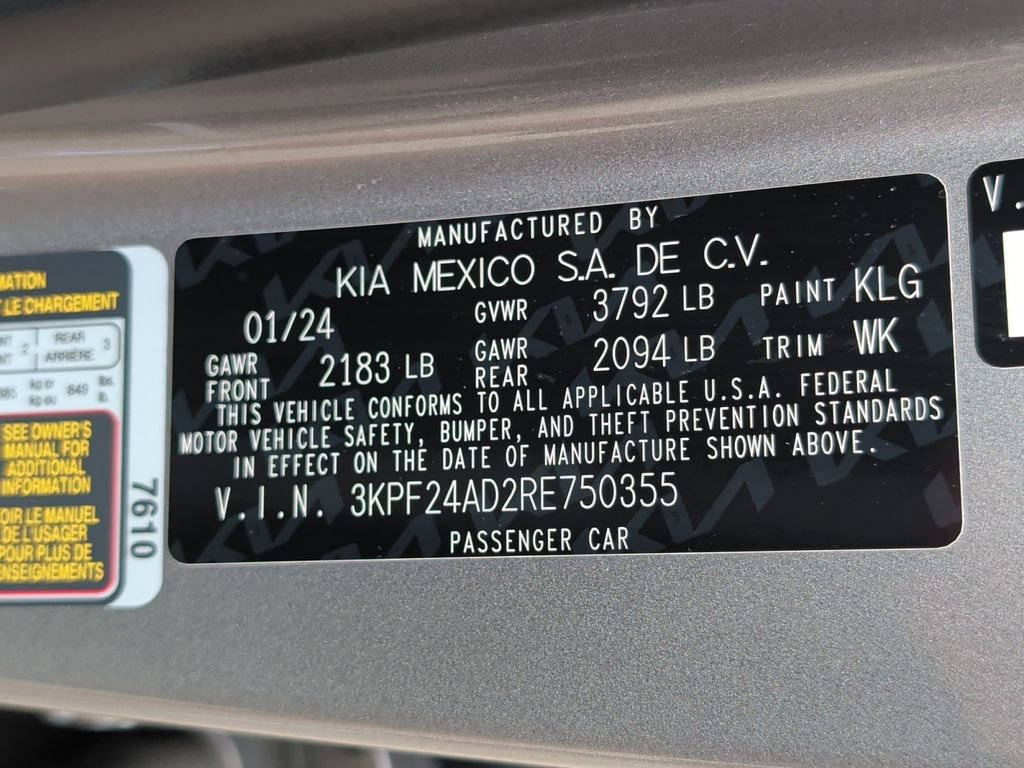 Used 2024 Kia Forte LXS FWD image 40