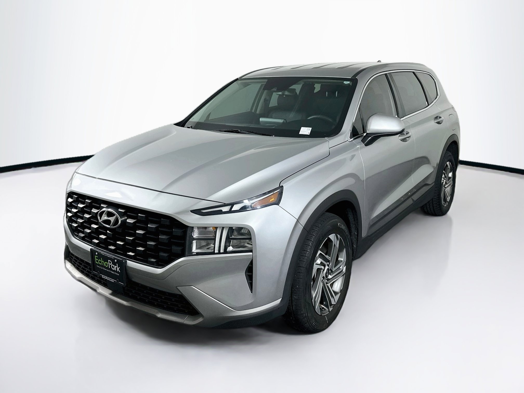 Used 2023 Hyundai Santa Fe SE FWD image 3