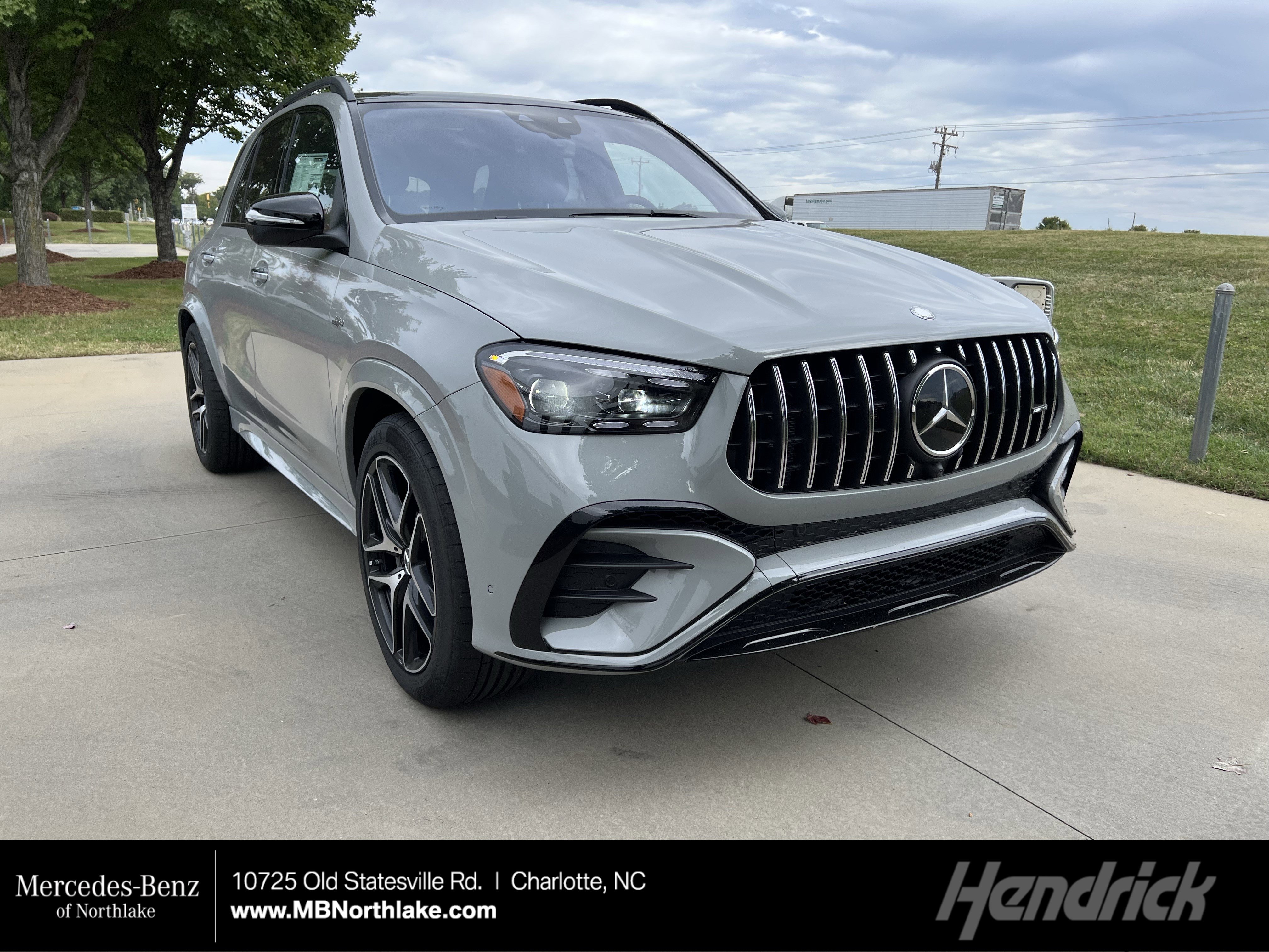 New 2026 Mercedes-Benz GLE 53 AMG 4MATIC image 1