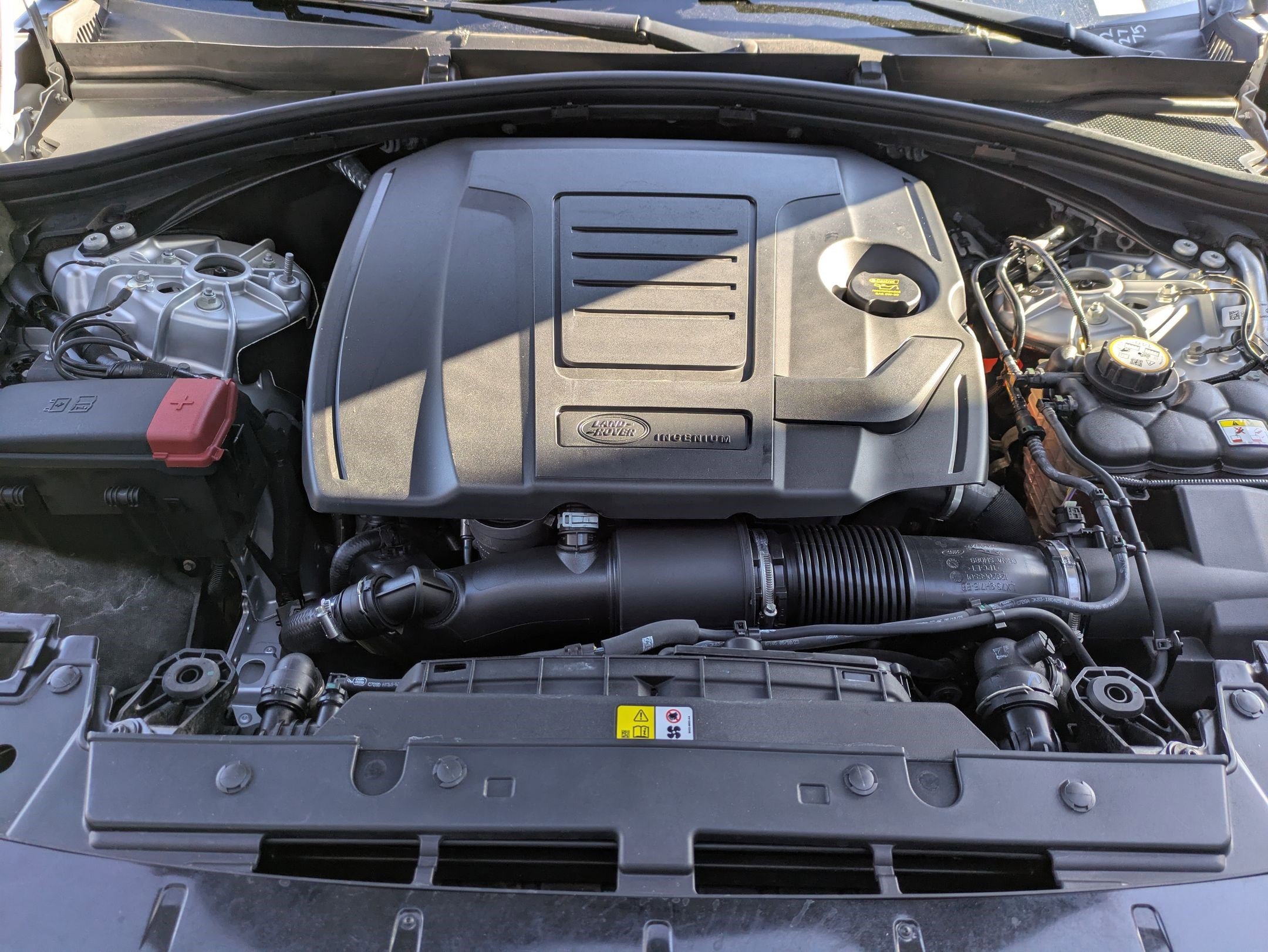 Certified 2024 Land Rover Range Rover Velar S image 33