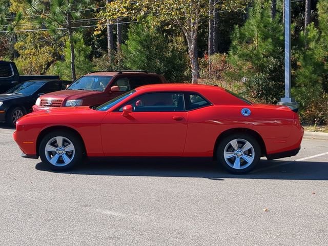 Used 2023 Dodge Challenger SXT image 7