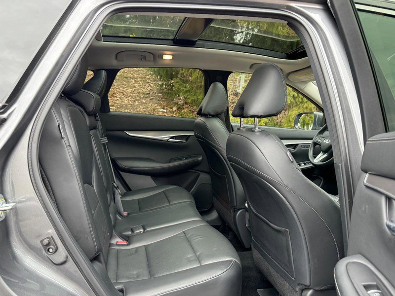Used 2023 INFINITI QX50 Luxe image 9