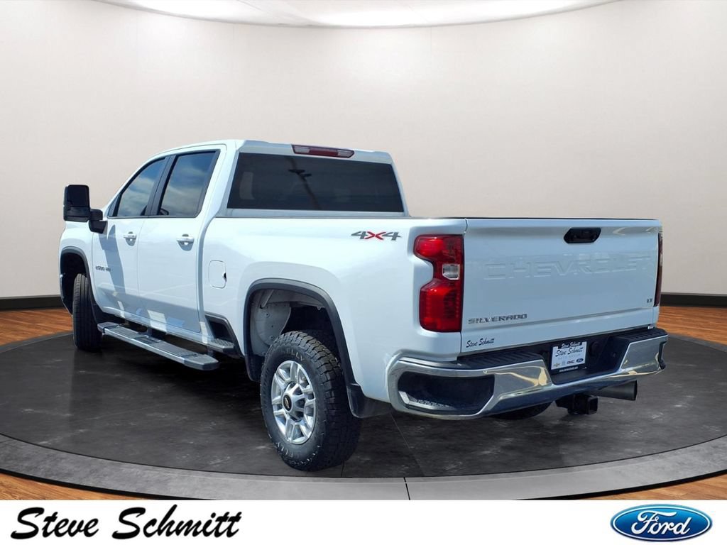 Used 2025 Chevrolet Silverado 2500 LT w/ Convenience Package AWD/4WD image 3