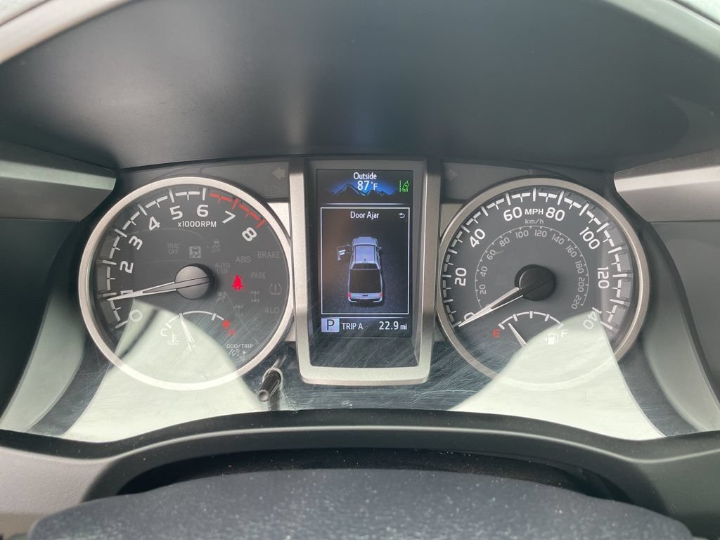 Used 2022 Toyota Tacoma SR5 AWD/4WD image 20