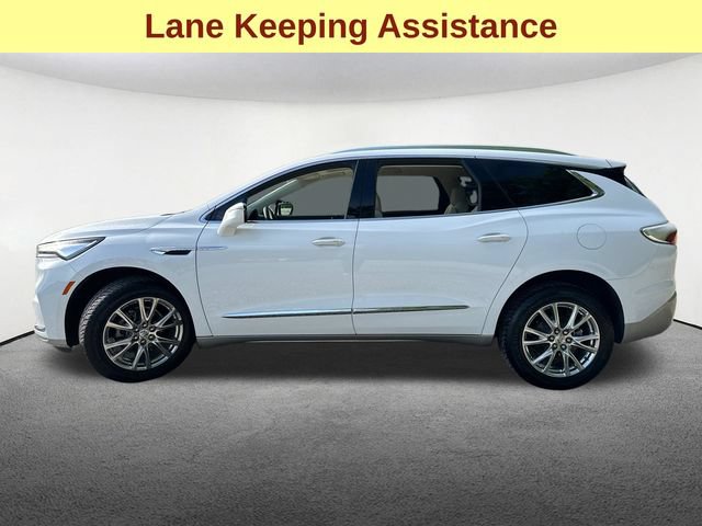 Certified 2023 Buick Enclave Essence w/ Experience Buick Package AWD/4WD image 8