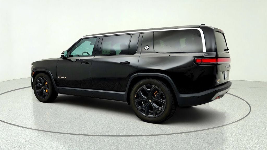 Used 2024 Rivian R1S Adventure AWD/4WD image 8