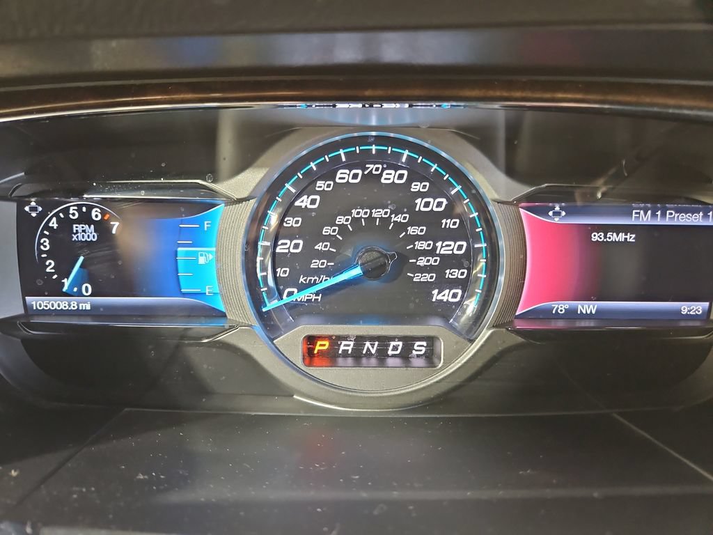 Used 2016 Ford Taurus Limited FWD image 16