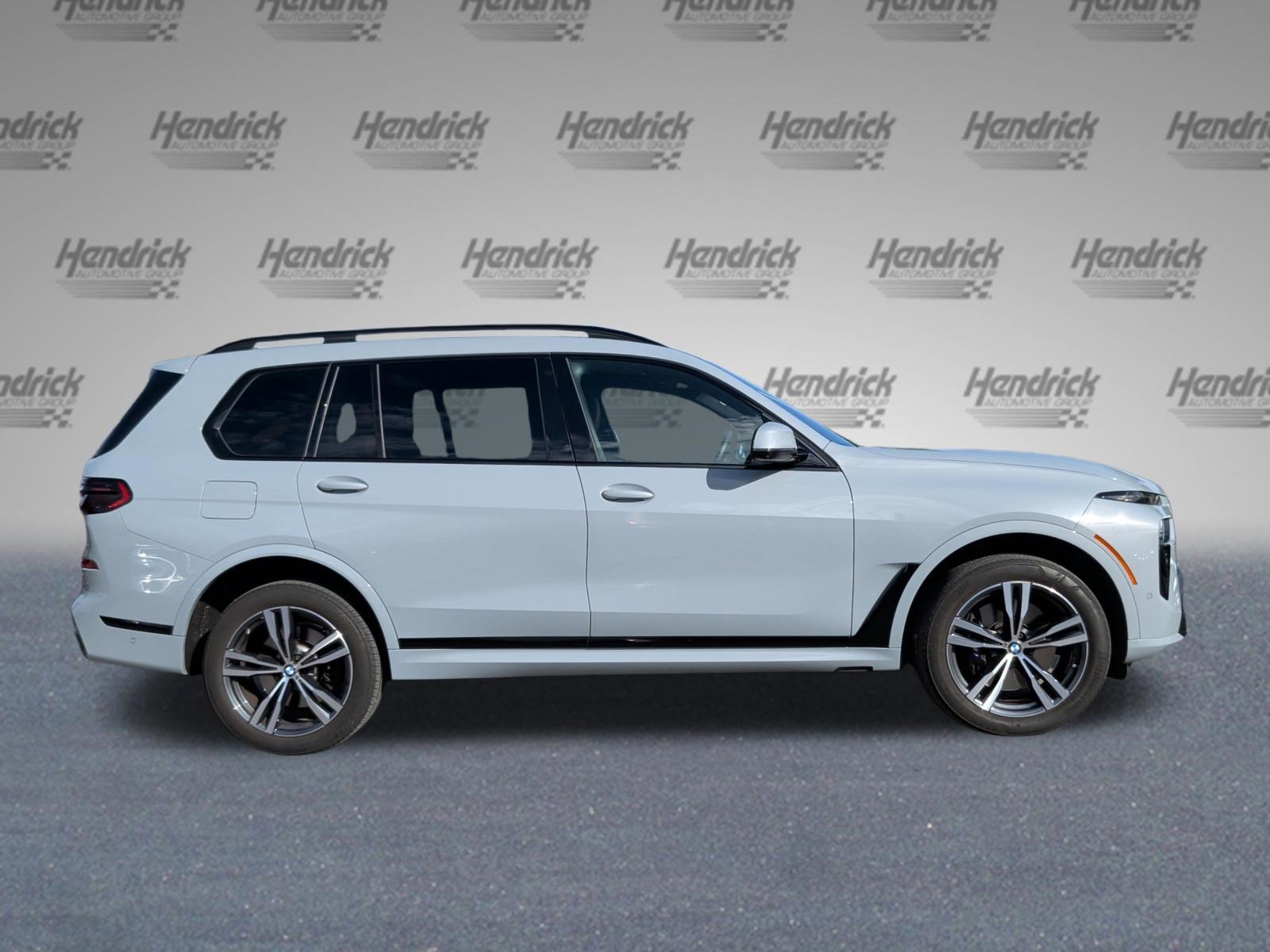 Certified 2023 BMW X7 xDrive40i w/ M Sport Package image 6