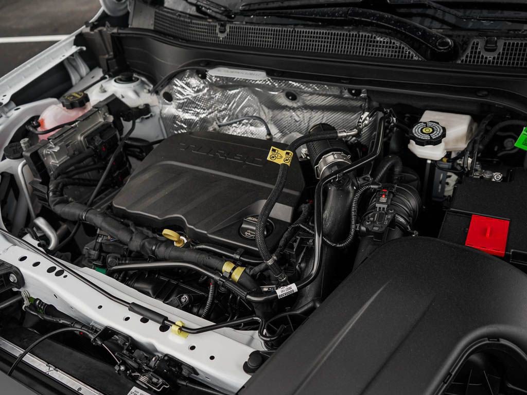 New 2026 Chevrolet Trax LT w/ LT Convenience Package FWD image 7