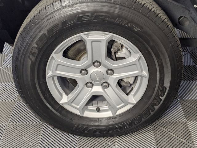 Certified 2022 Jeep Wrangler Unlimited Sport w/ Sun And Sound Package image 8