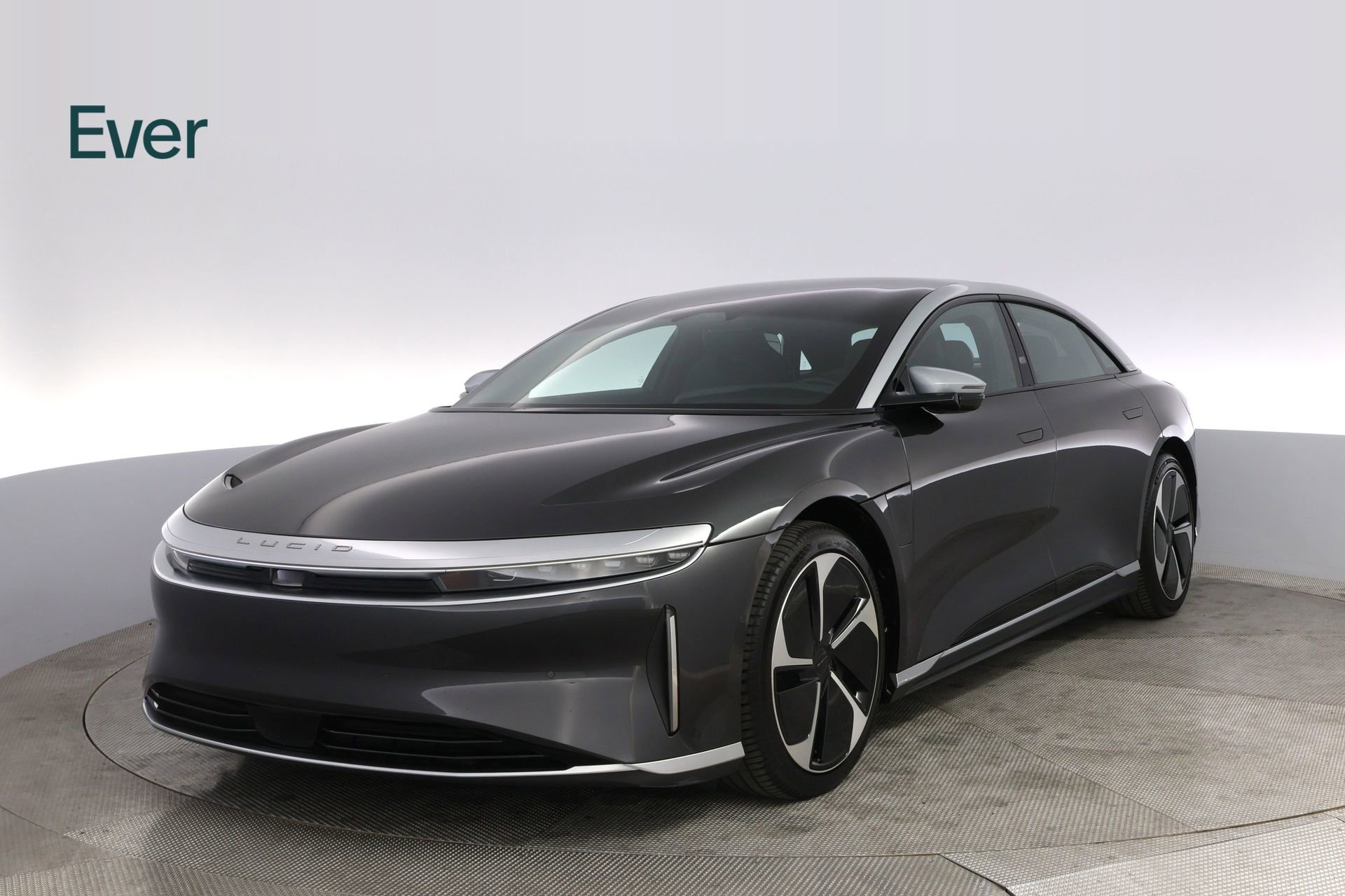 Used 2023 Lucid Air Grand Touring image 2