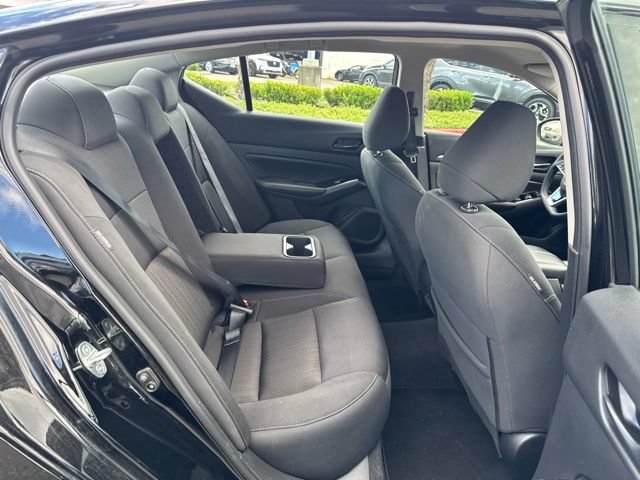 Used 2023 Nissan Altima 2.5 SV FWD image 11
