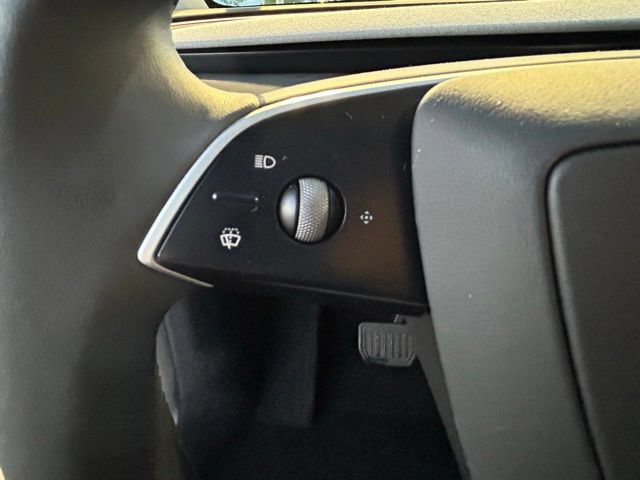 Used 2026 Tesla Model Y Long Range AWD/4WD image 16