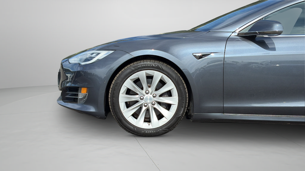 Used 2017 Tesla Model S 100D AWD/4WD image 27