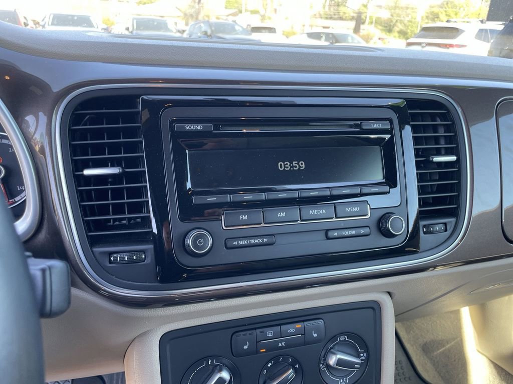 Used 2015 Volkswagen Beetle 1.8T image 9