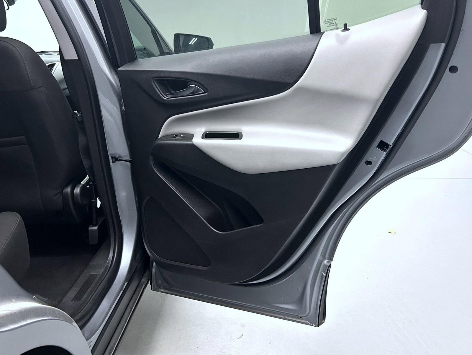 Used 2024 Chevrolet Equinox LT image 17