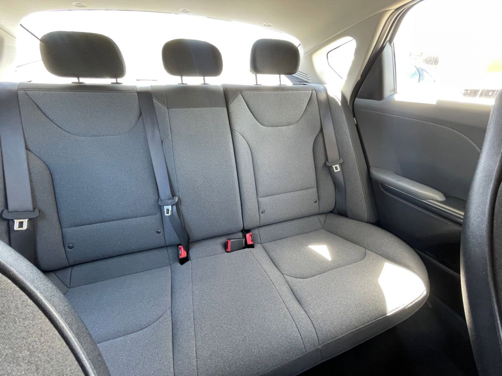 Used 2025 Kia K4 LXS image 37