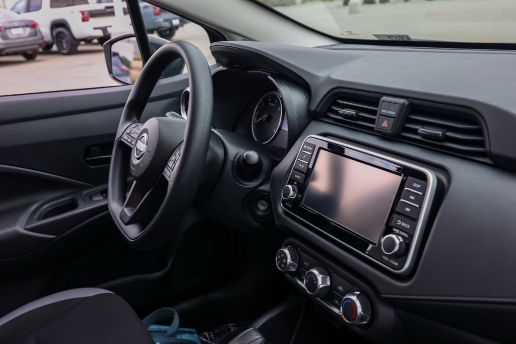 New 2025 Nissan Versa S image 19