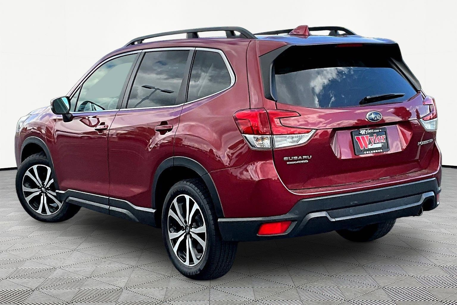 Used 2022 Subaru Forester Limited AWD/4WD image 4