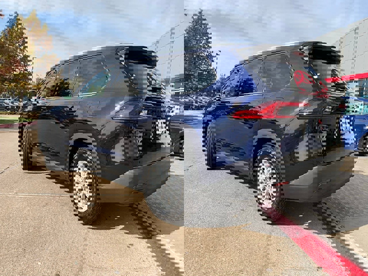 Used 2025 Toyota Grand Highlander FWD image 8