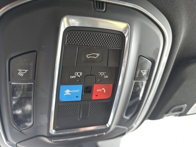 Used 2024 Jeep Grand Cherokee L Laredo image 25