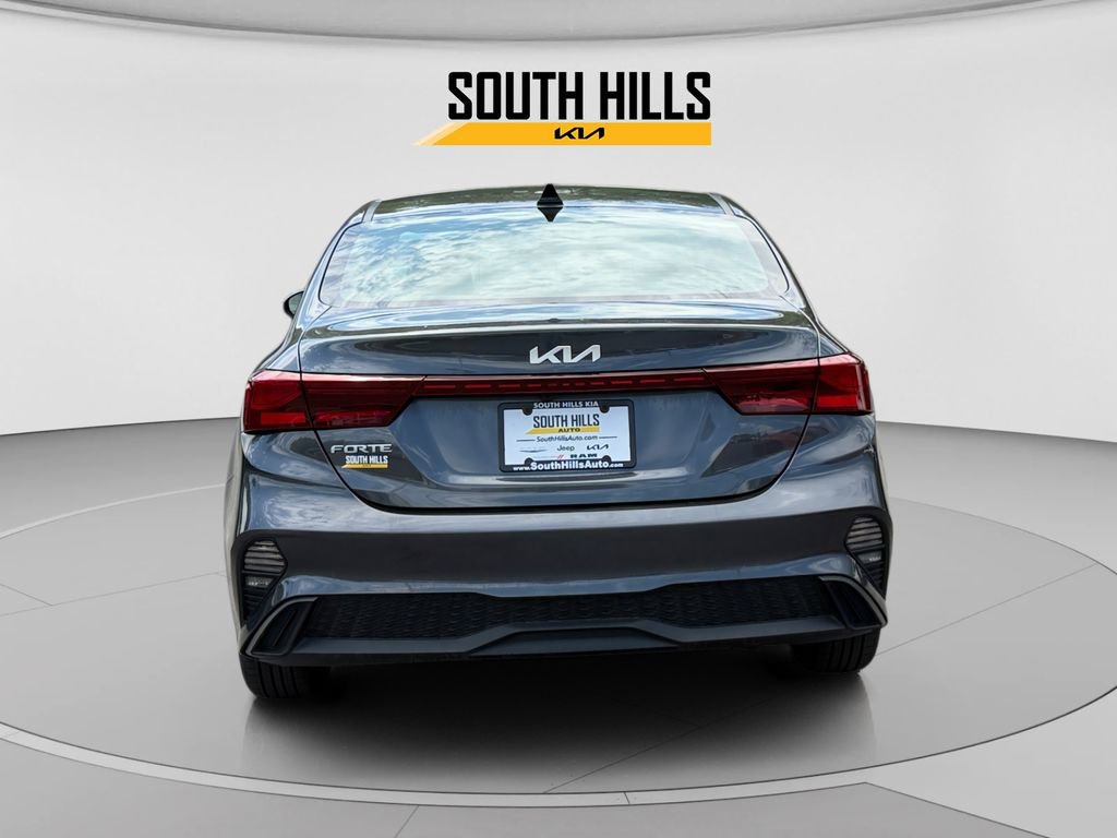 Certified 2023 Kia Forte LXS FWD image 4