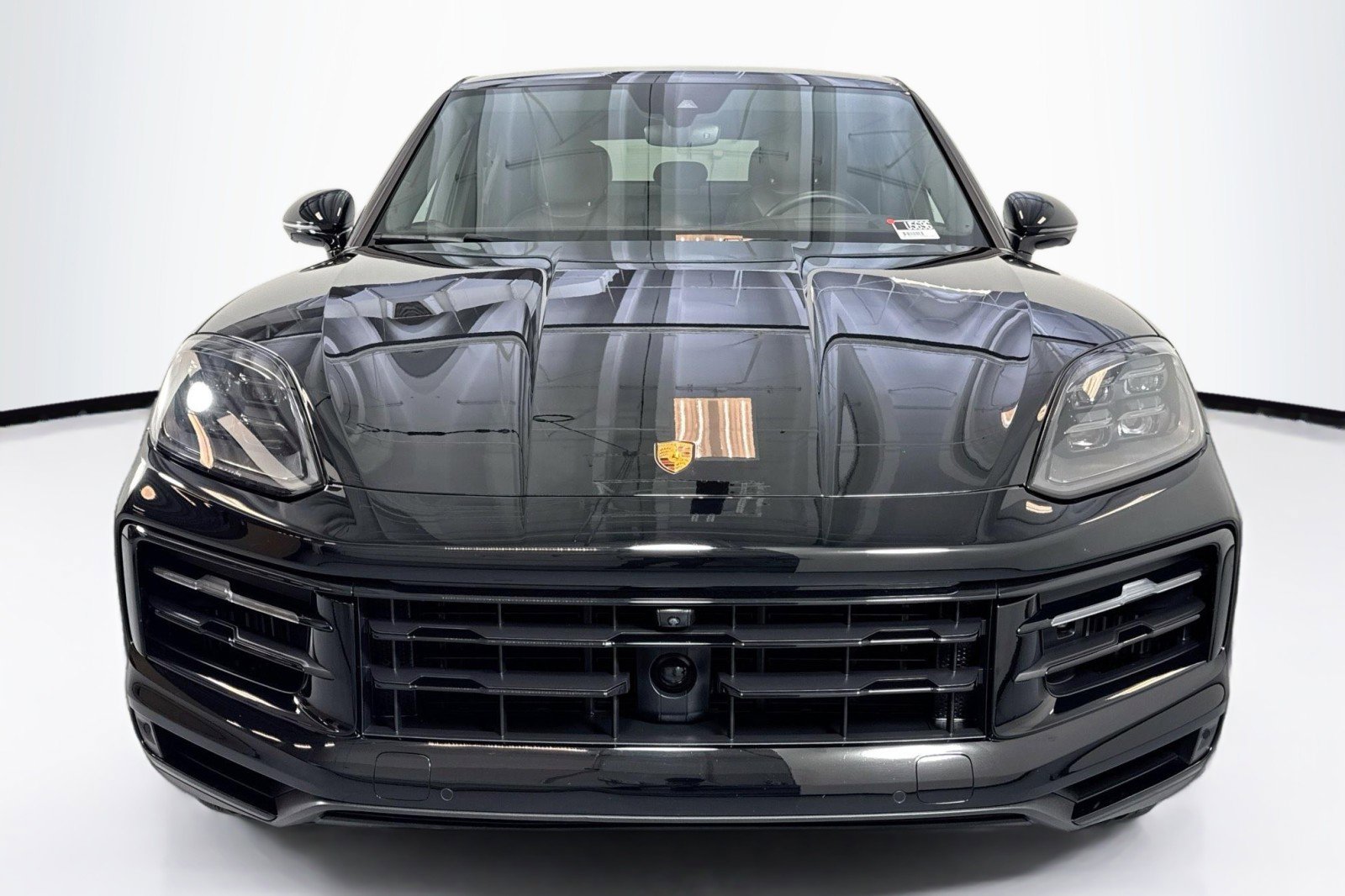 Used 2024 Porsche Cayenne S image 2