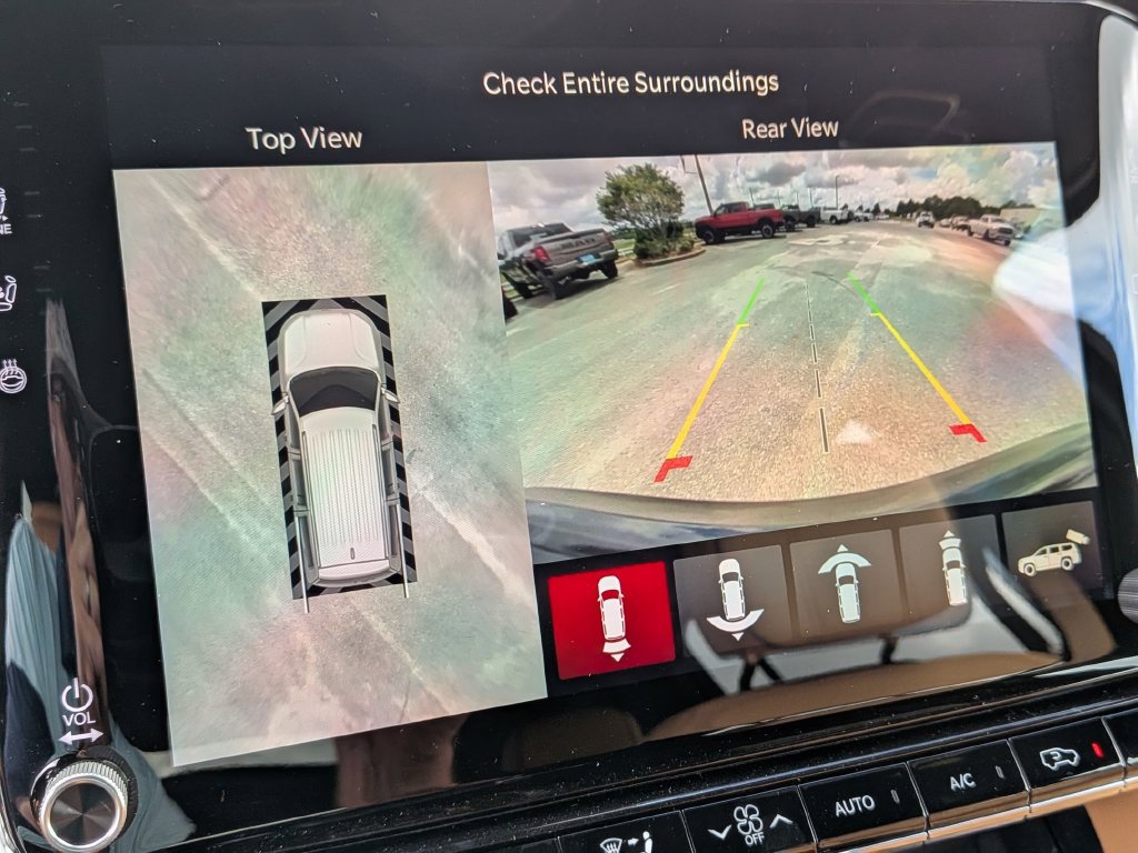 New 2026 Jeep Grand Wagoneer Summit AWD/4WD image 25