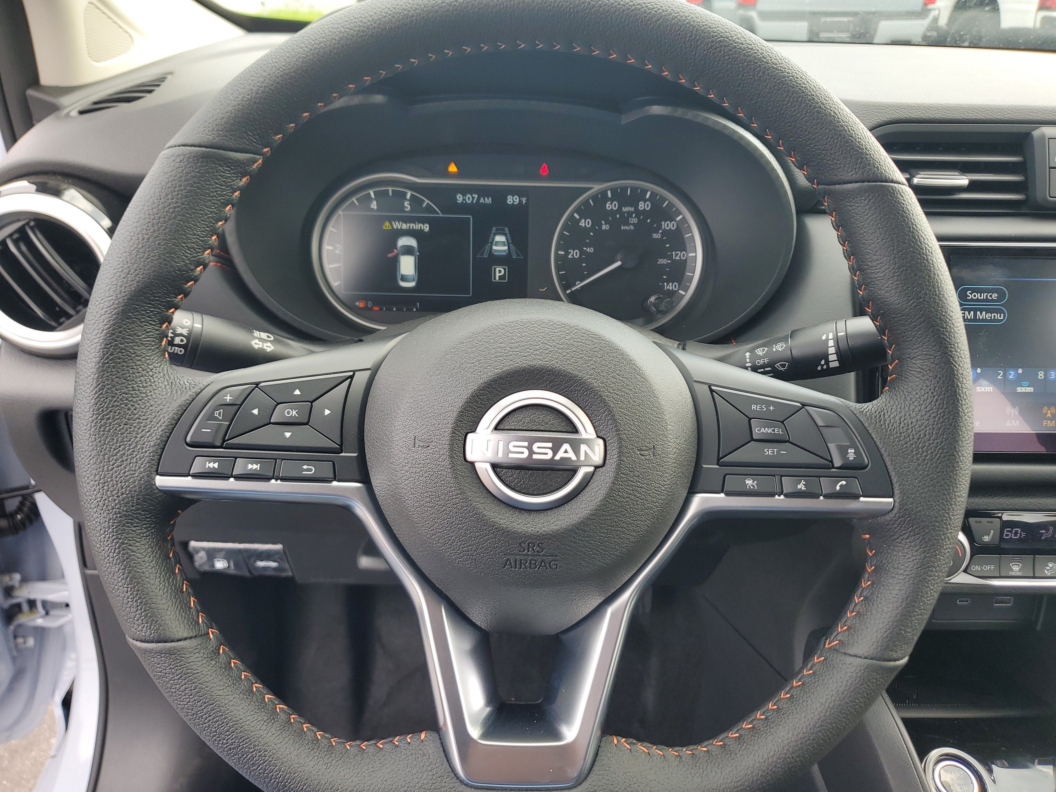 New 2025 Nissan Versa SR w/ Trunk Package FWD image 20
