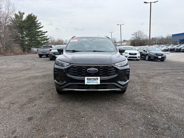 Used 2025 Ford Escape ST-Line w/ Tech Pack #1 image 3