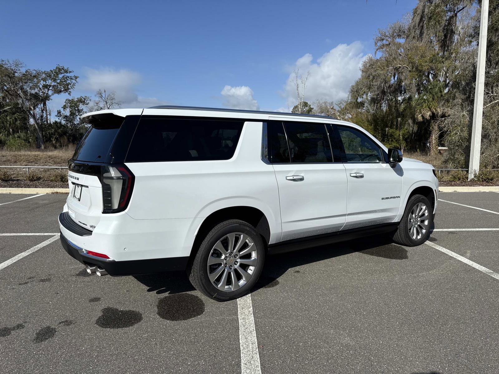 New 2026 Chevrolet Suburban Premier image 3