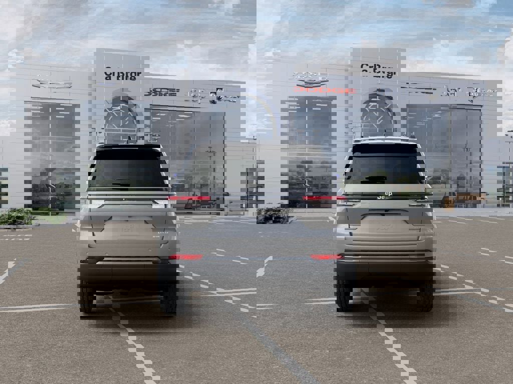 New 2026 Jeep Grand Cherokee Limited w/ Limited Altitude Package image 7