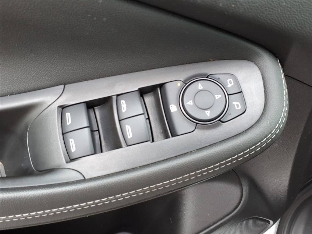 Used 2023 Buick Encore GX Preferred w/ Cold Weather Comfort Package FWD image 23
