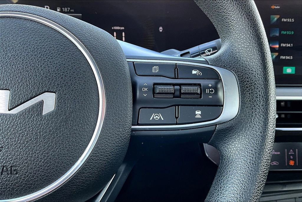 Used 2025 Kia K5 LXS image 11