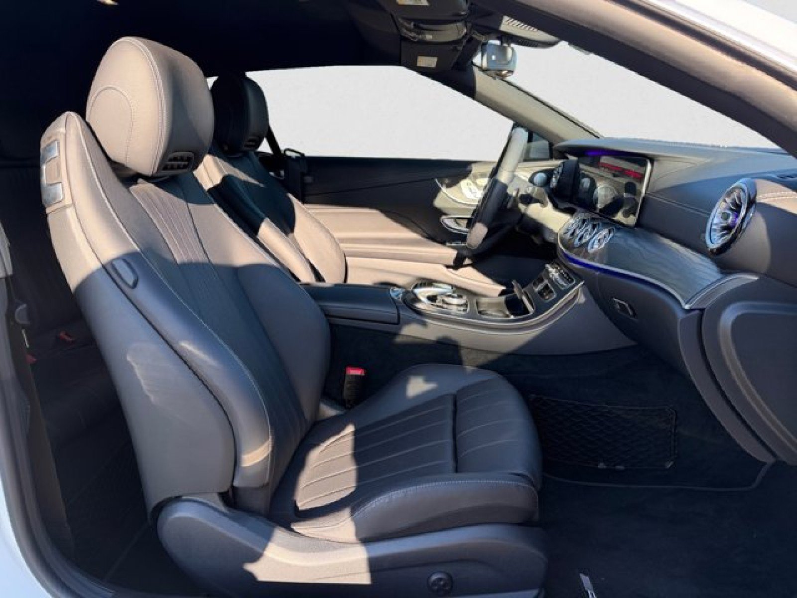 Used 2020 Mercedes-Benz E 450 Cabriolet image 19