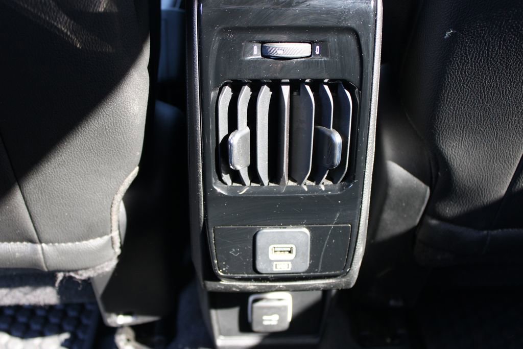 Used 2025 Jeep Compass Trailhawk w/ Trailer Tow Group image 27